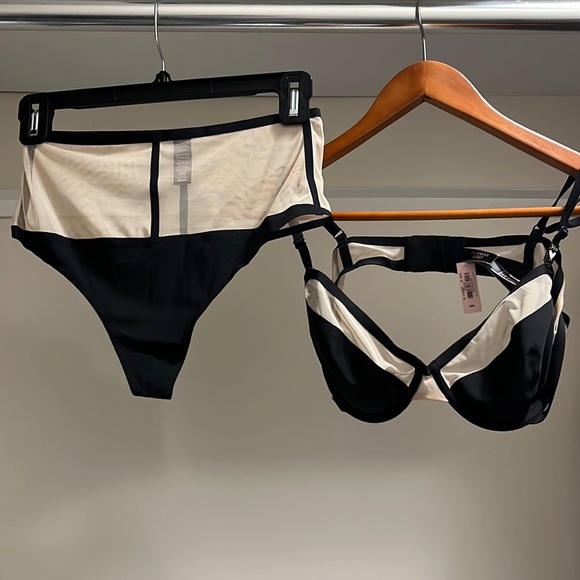 Victoria's Secret Other - Victoria’s‎ Secret New with Tags Bra and Panty Set